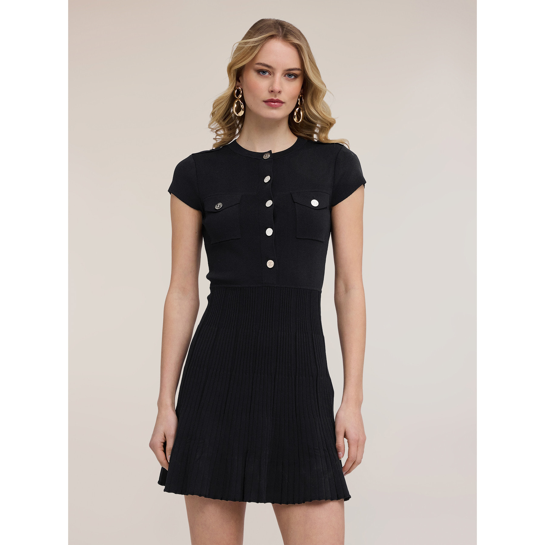 Motivi - Vestito flare in maglia con bottoni - Nero