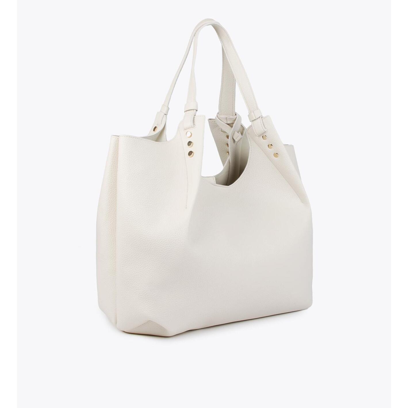 Borsa shopper con borchie