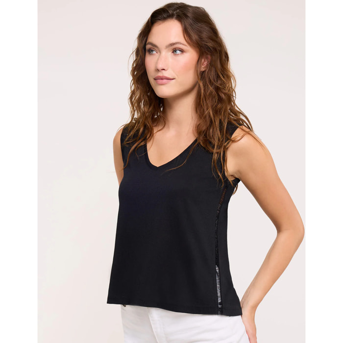 Camiseta Tirantes Detalle Calado Espalda Negro - Kia