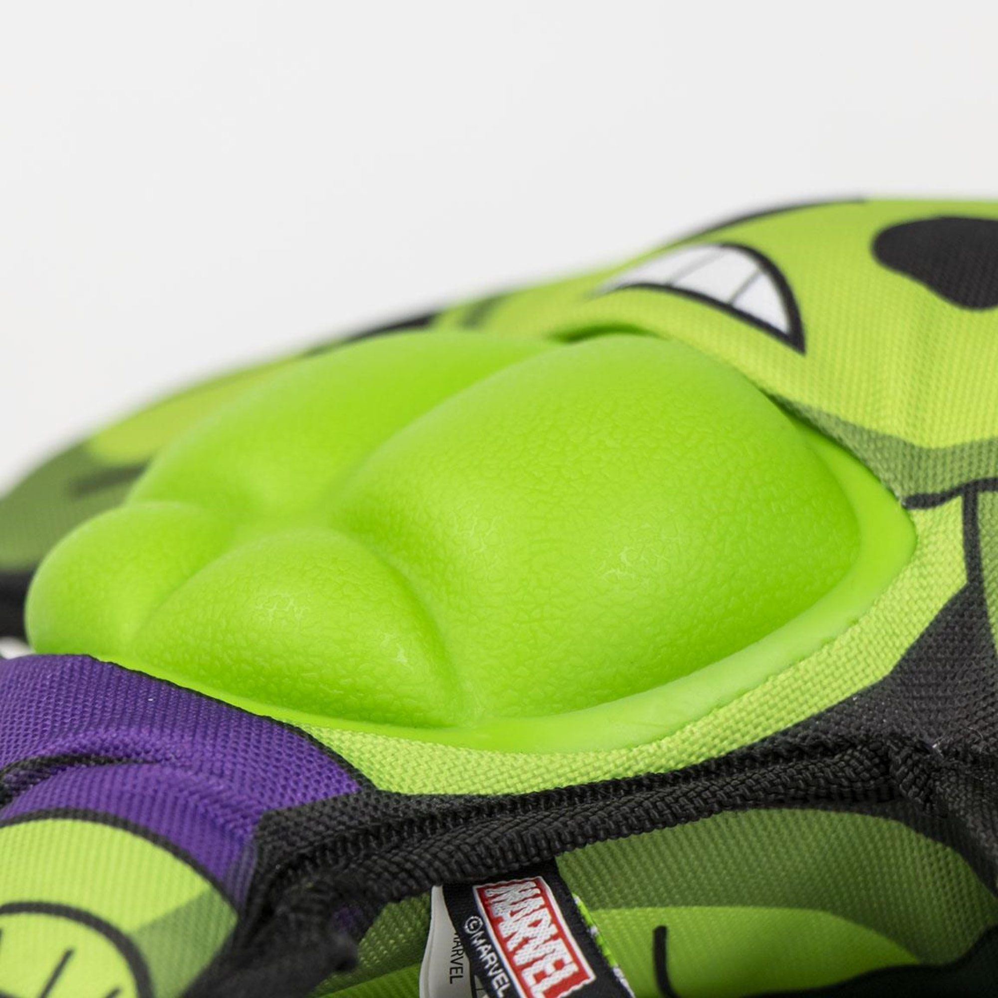 Juguete mordedor en tpr para perros diseño avengers hulk