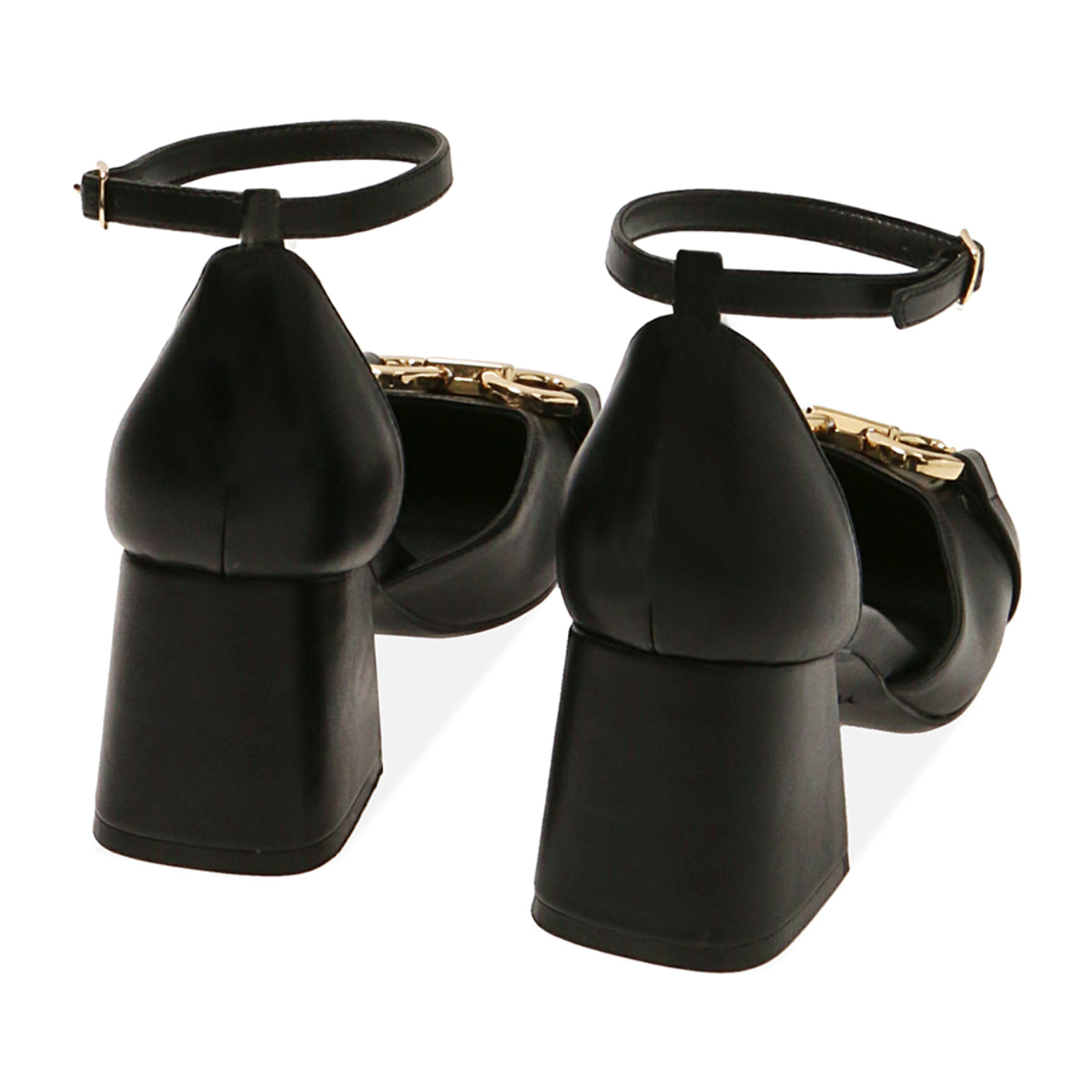 Zapato de tacón negros, tacón 7 cm.