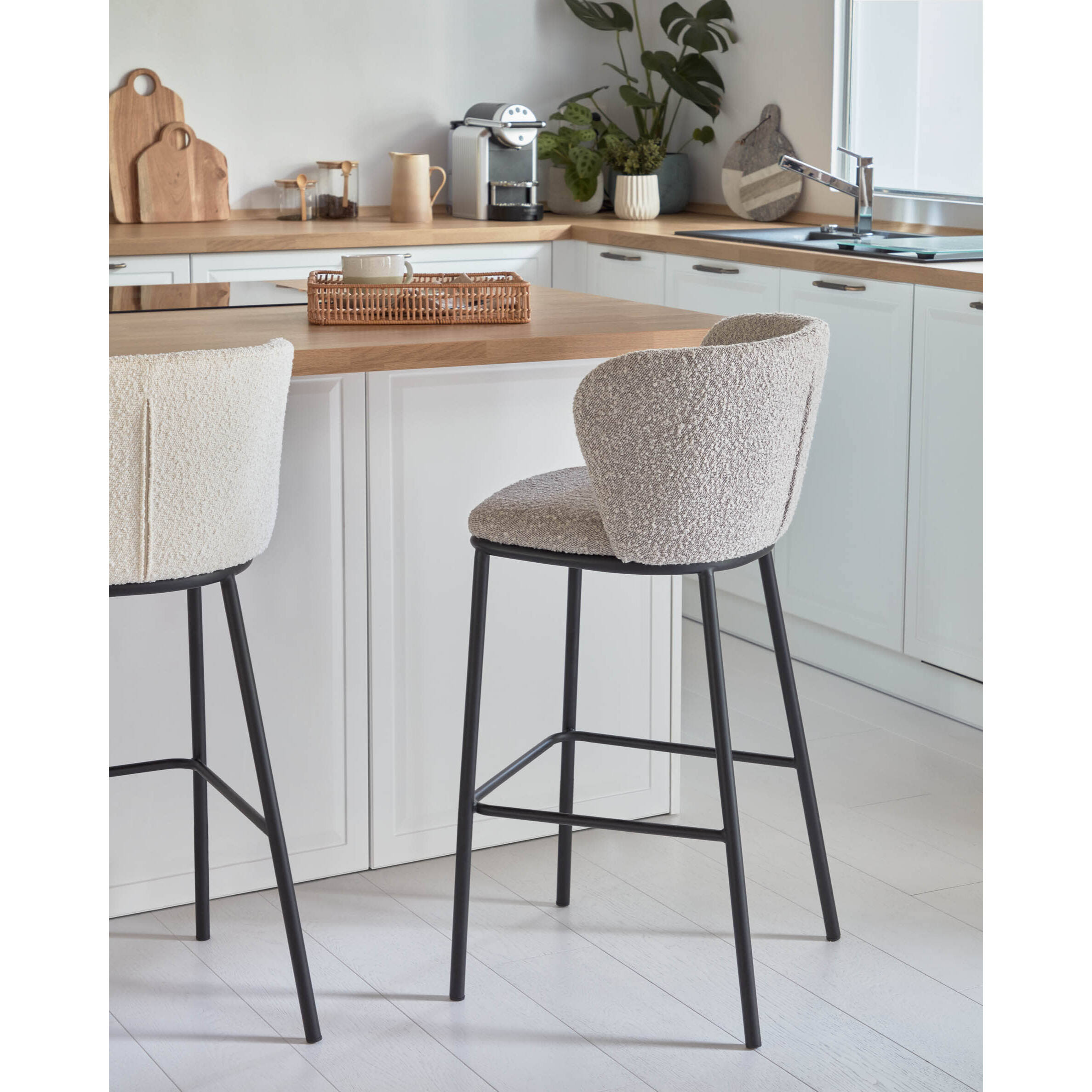 Kave Home - Caraffa Vreni in ceramica beige