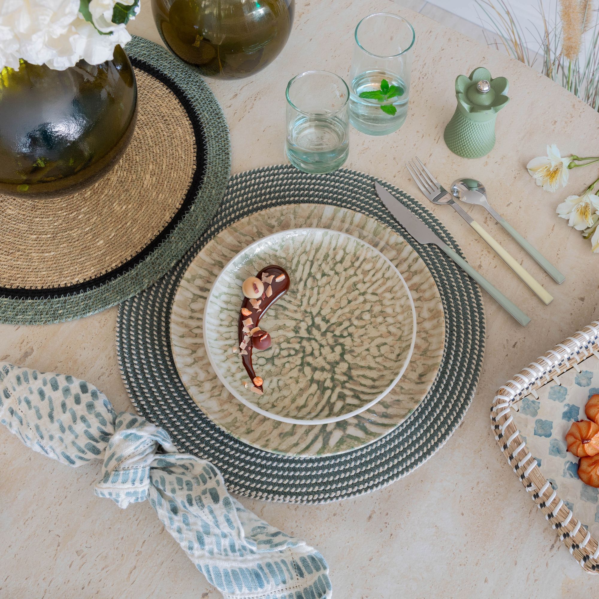 Lot de 6 assiettes à dessert vertes en grès 20cm  JADE