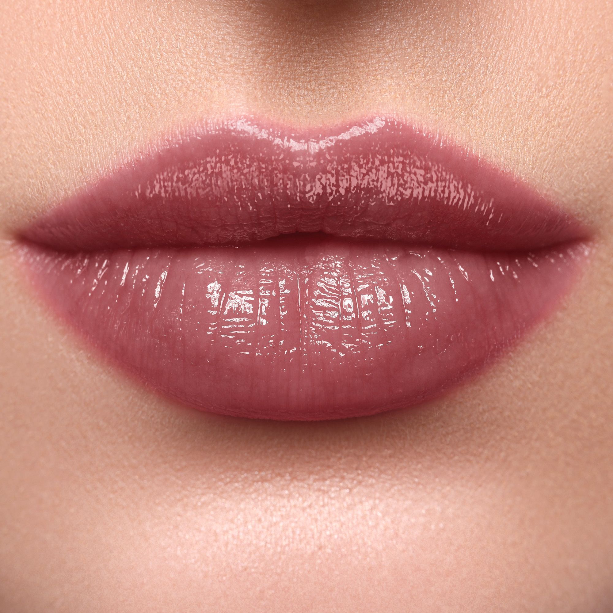 HYDRASHEER GLOSSY LIPSTICK Rossetto dal finish glossato