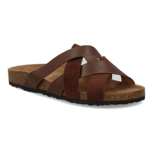 Sandalia para hombre con tiras cruzadas.