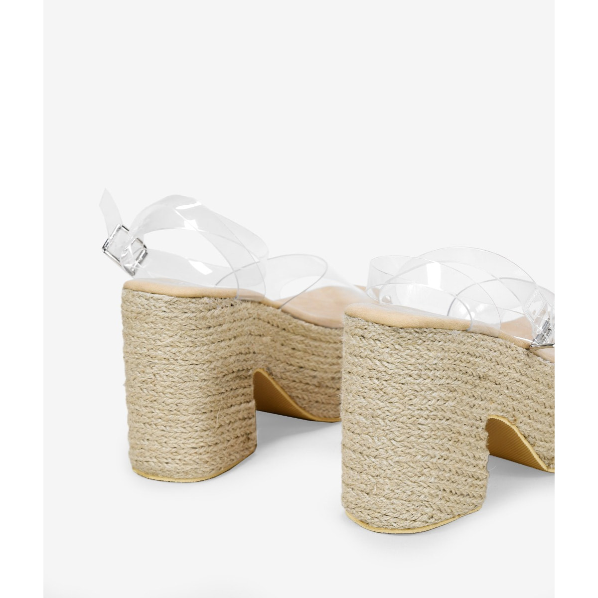 Sandalias transparentes con tacón y plataforma de esparto