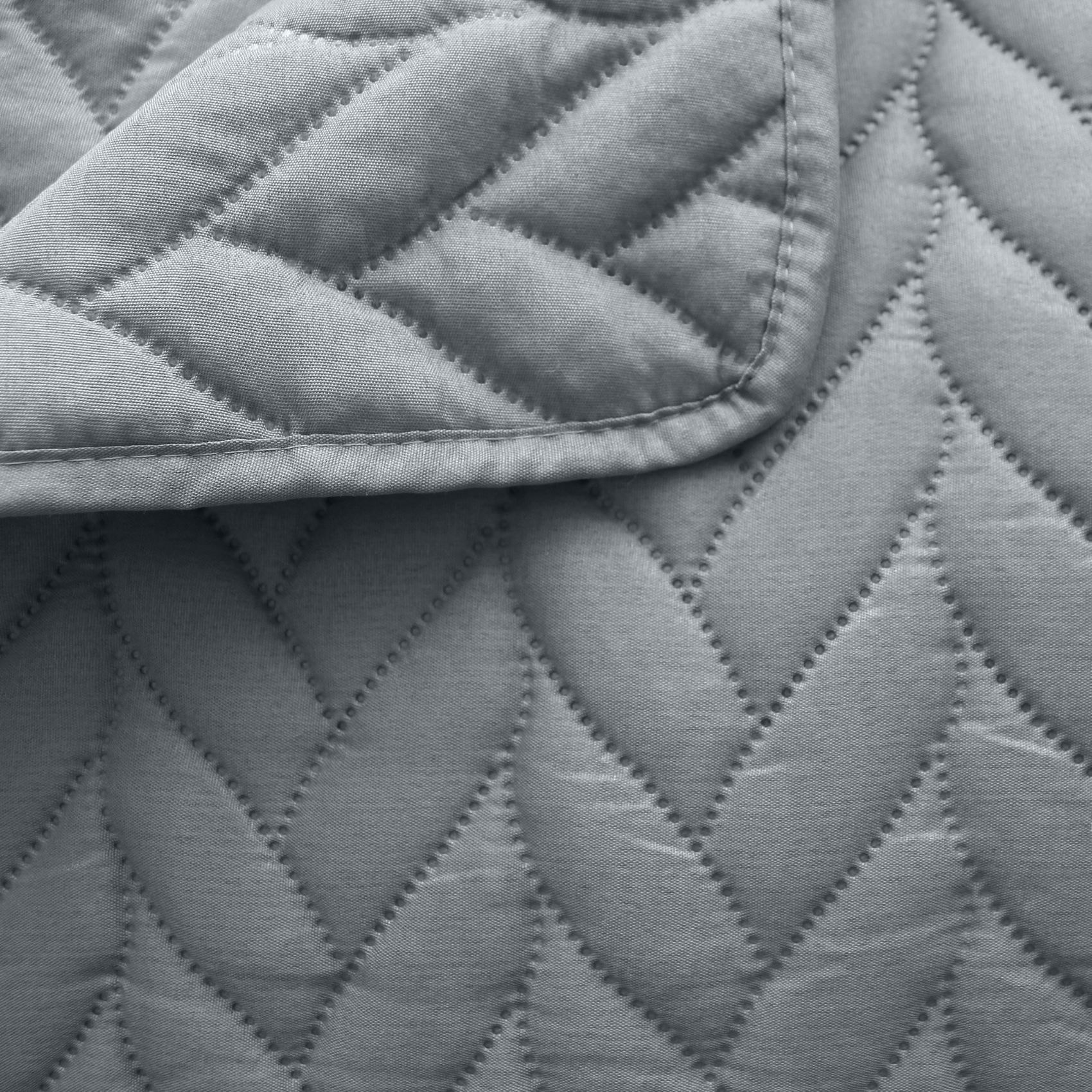 Couvre lit en microfibre dessin par ultrason - Gris clair