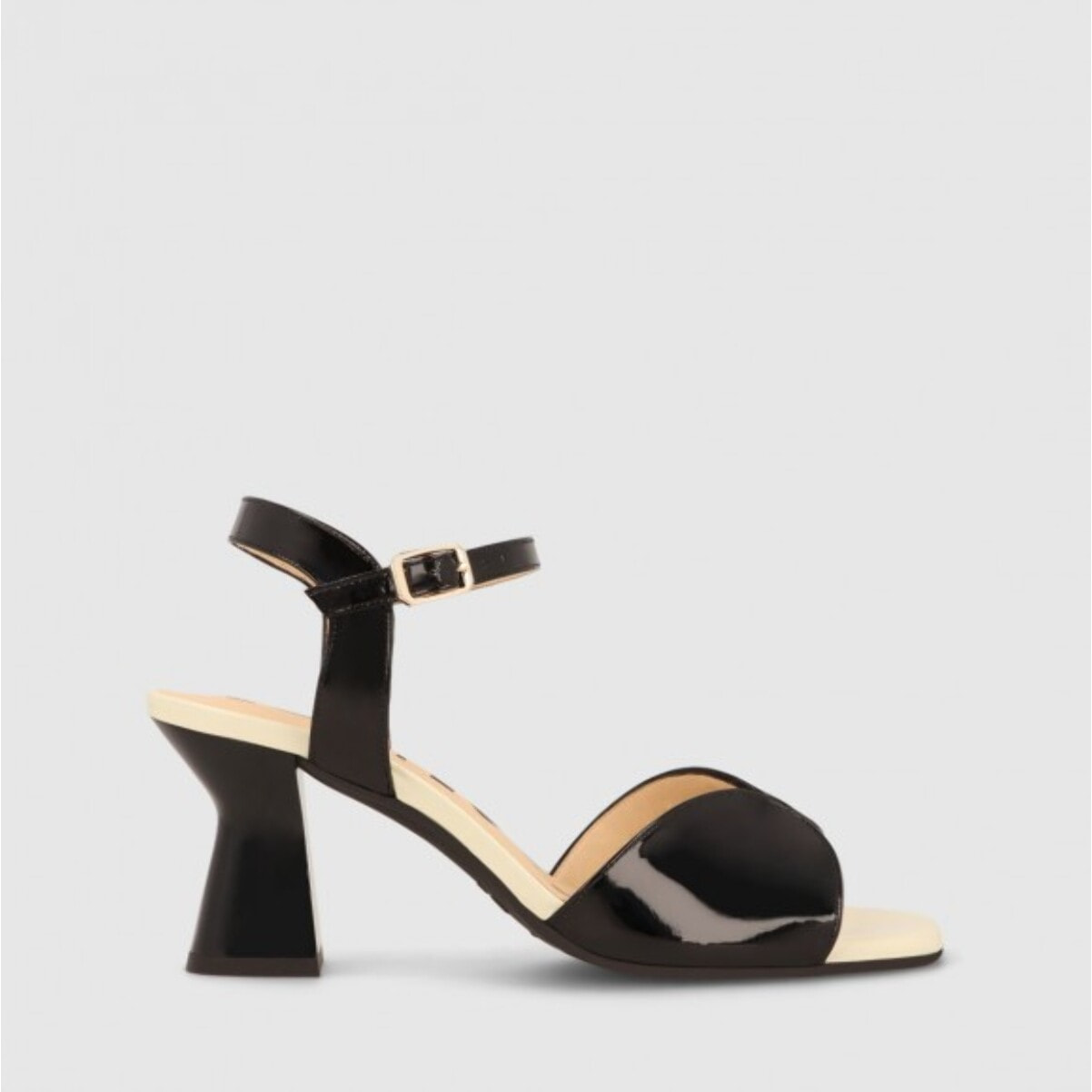 SANDALIAS NEGRAS LOR3200-X