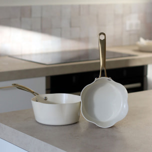 Casserole en aluminium recyclé beige 20cm en forme de fleur DAHLIA