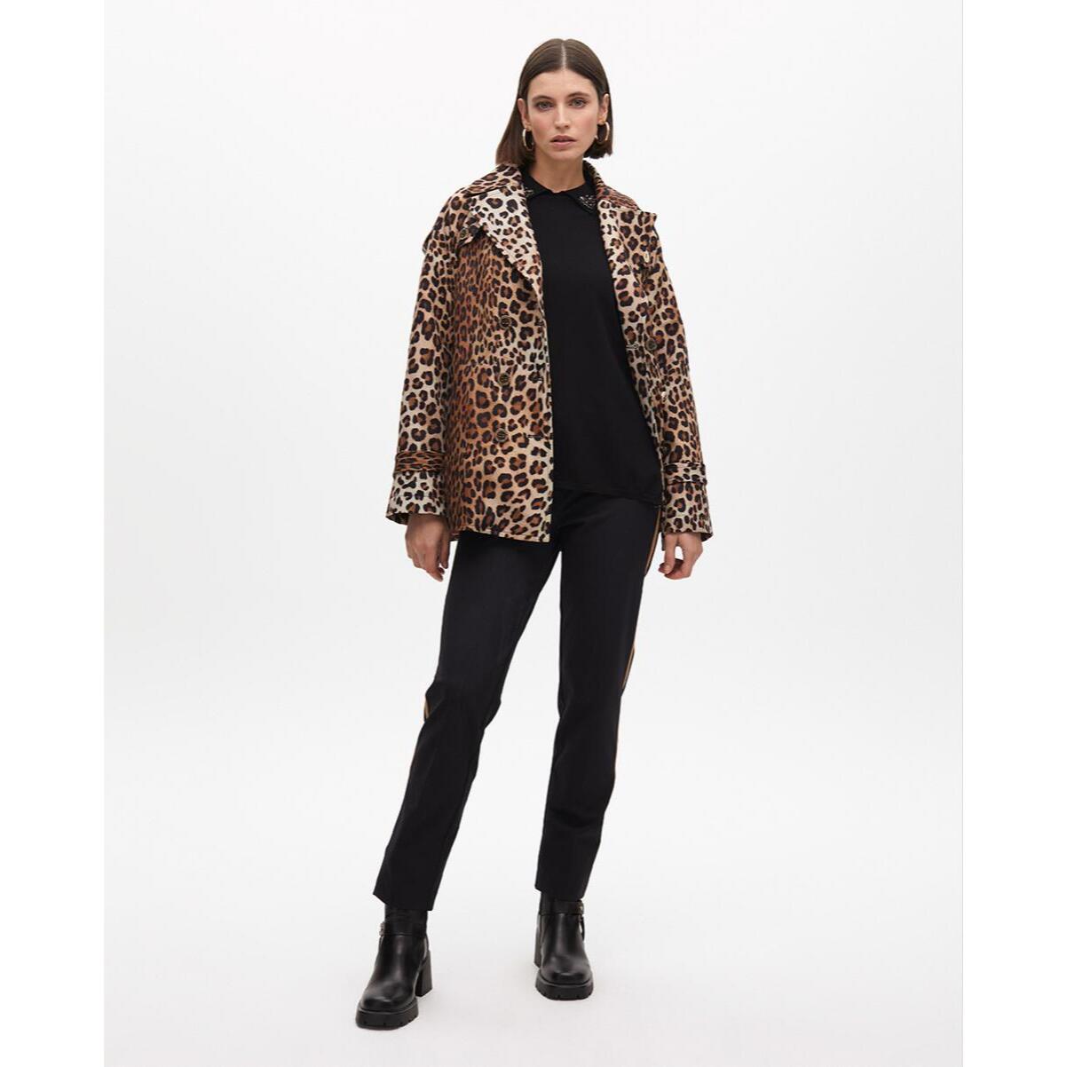 Trench corto animalier con cintura