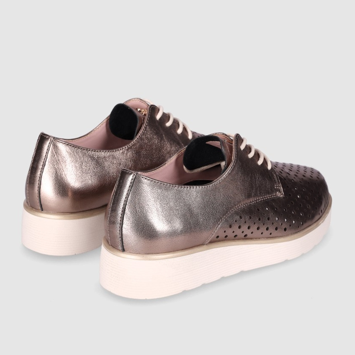 Zapatos de Piel - Platino - Tacón: 3 cm