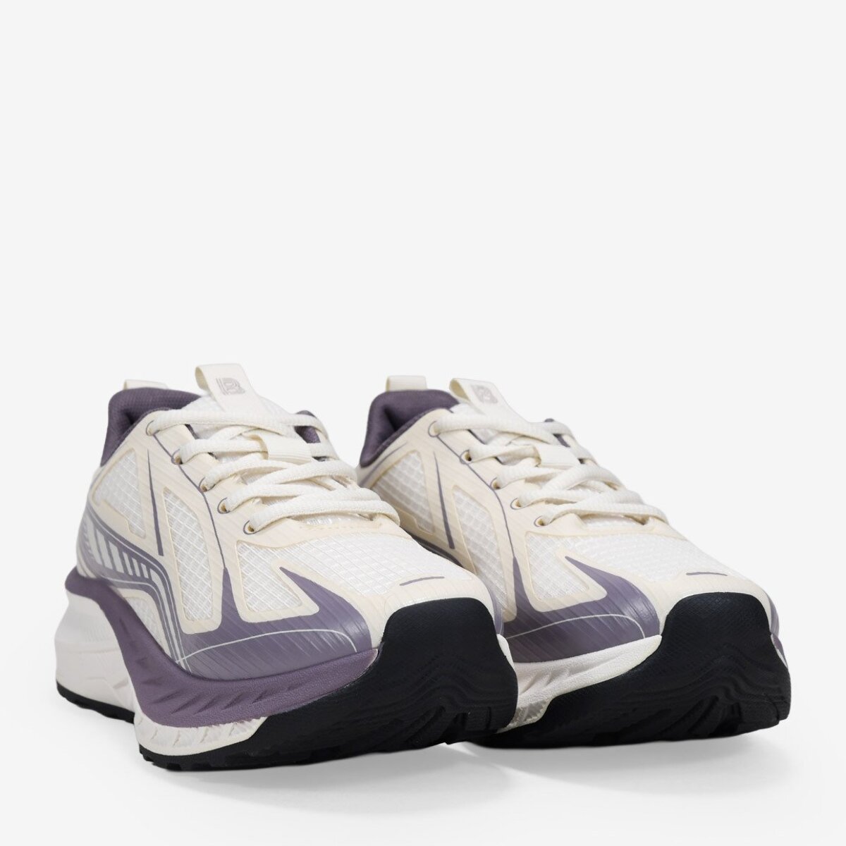 Zapatillas deportivas beige y lila con cordones