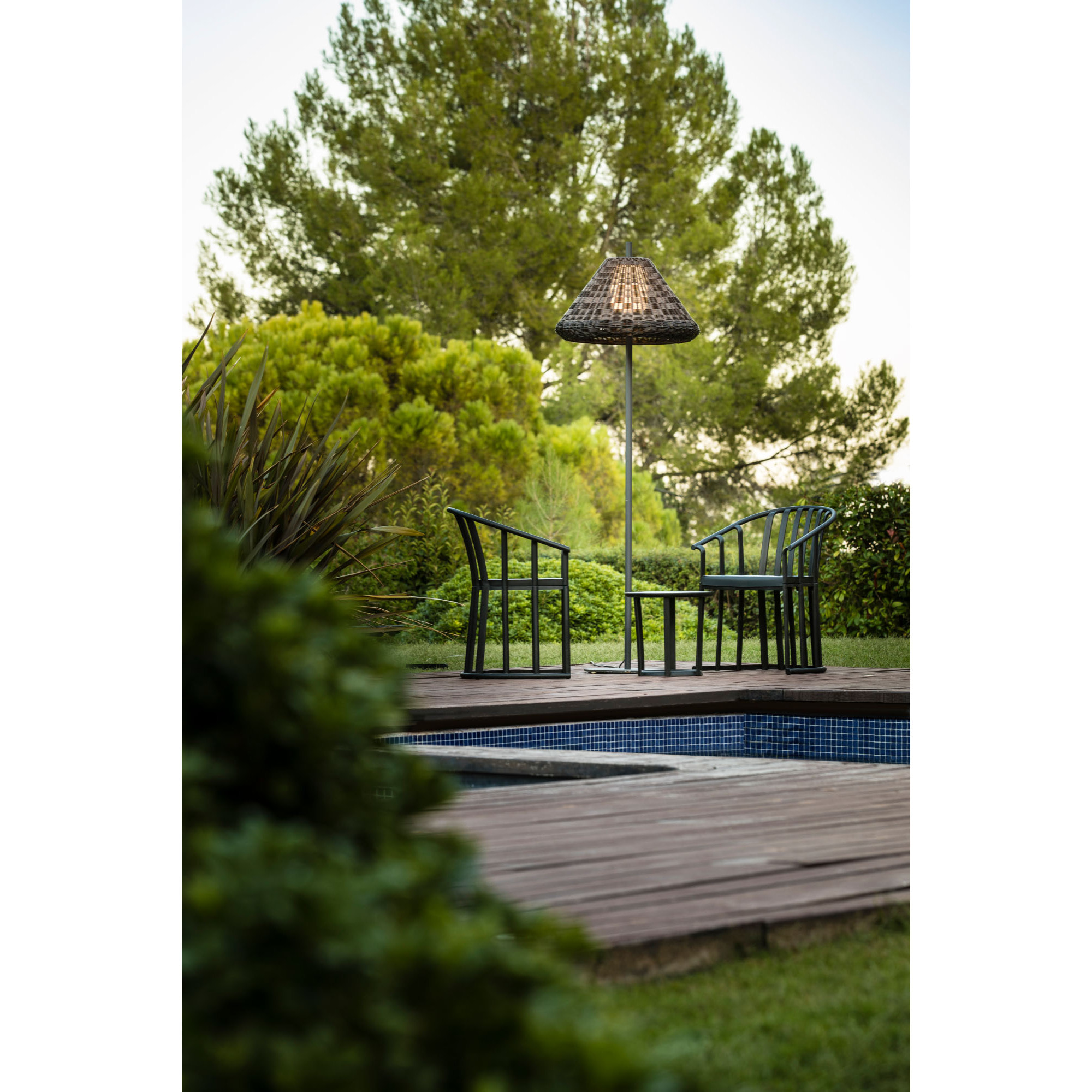 SAIGON OUT 1950 W70 Lámpara de pie gris/marrón