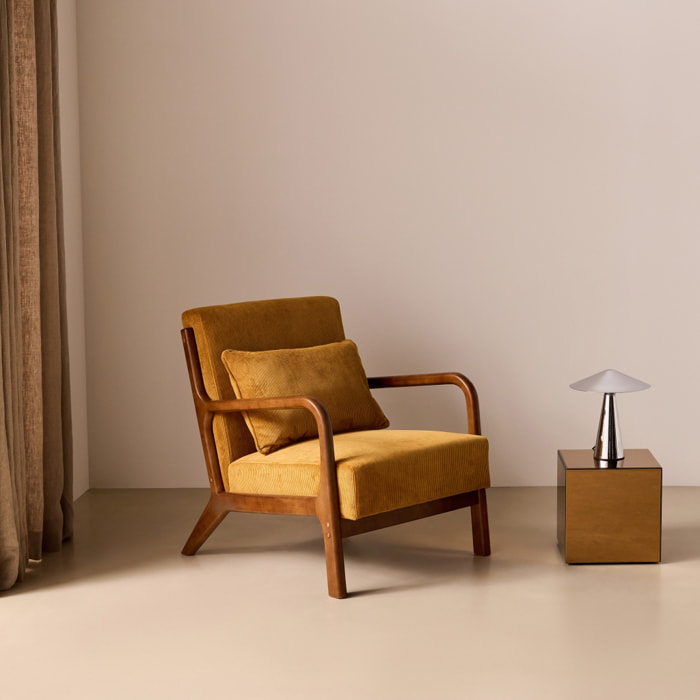 Fauteuil scandinave bois d'hévéa teinte noyer clair et velours côtelé LORENS