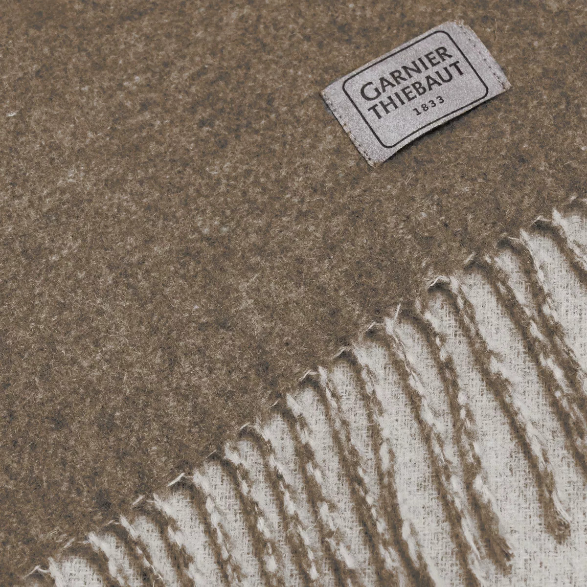 Plaid laine & autres fibres uni beige brun Duetto mocca