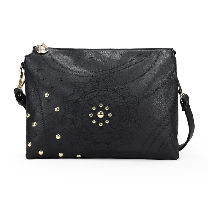 Bolso bandolera negro con bordado y tachas