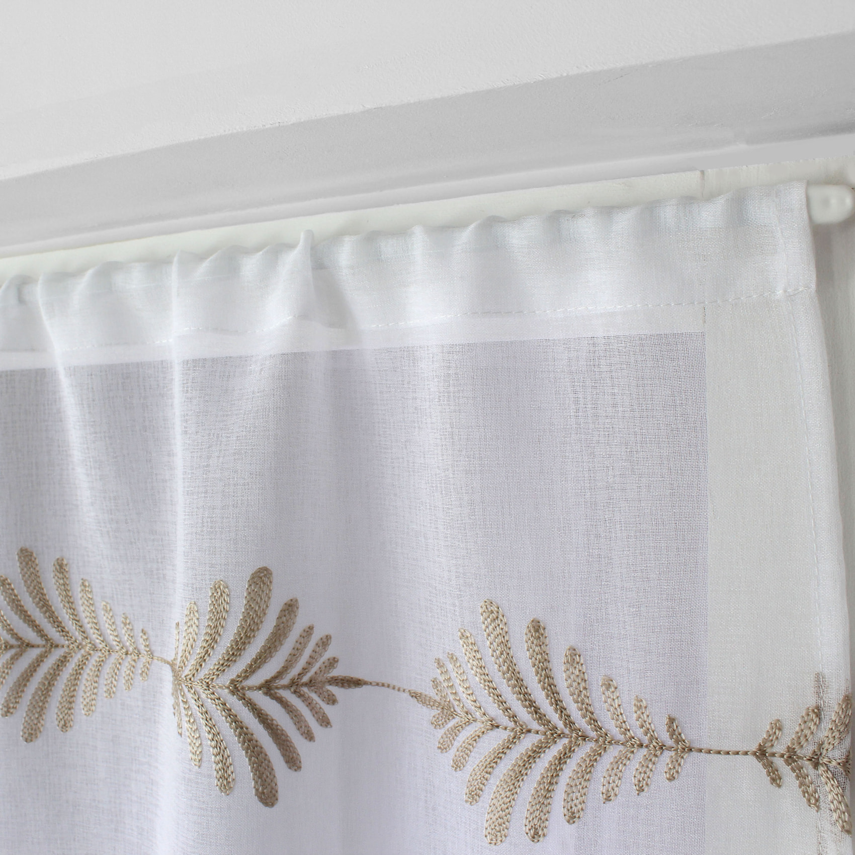 Paire de petits vitrages brodés feuillage - Beige