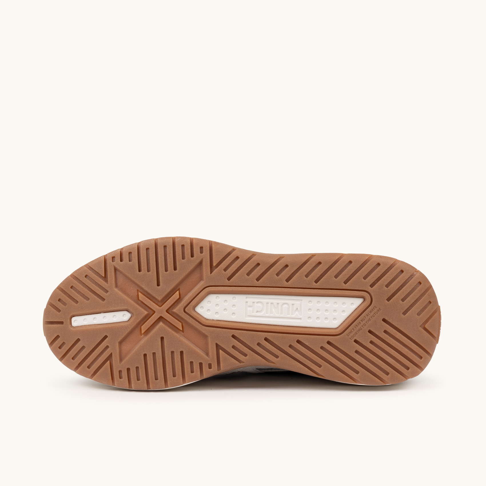 Zapatilla de Silueta Dinámica y Diseño Futurista MUNICH NEXA 18