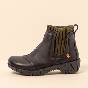 Botines NE23 NATURAL GRAIN BLACK-BOSQUE/ YGGDRASIL color Black-bosque