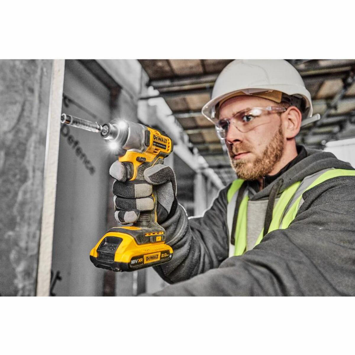 Visseuse à chocs XR 18V Brushless - DEWALT - avec 2 batteires 18V 2.0Ah - chargeur - coffret - DCF840D2T-QW