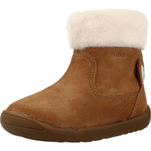 Botas Niña de la marca GEOX  modelo B MACCHIA GIRL MARRON