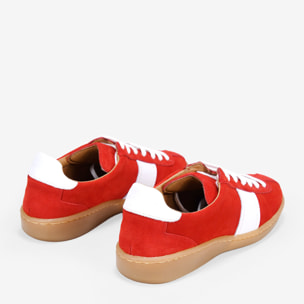 Zapatillas rojas en piel con suela caramelo