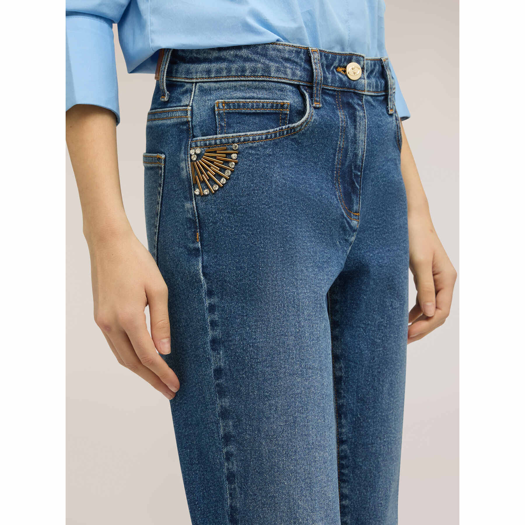 Motivi - Jeans flare con dettaglio gioiello - Blu