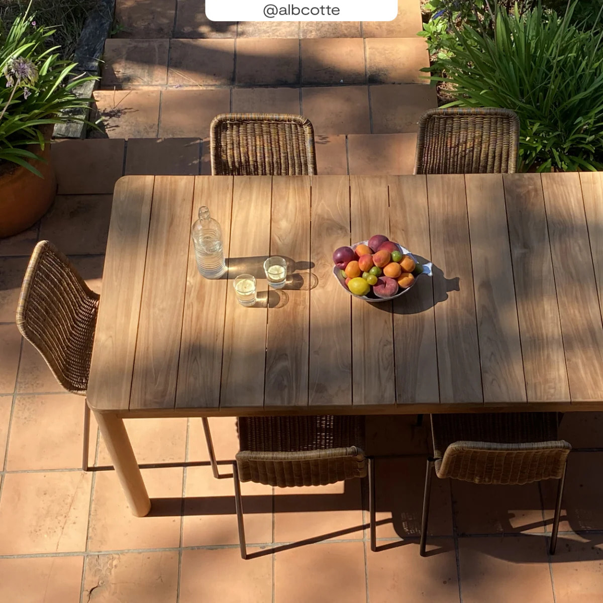 Table de jardin extensible en teck 6 à 8 personnes - Kora