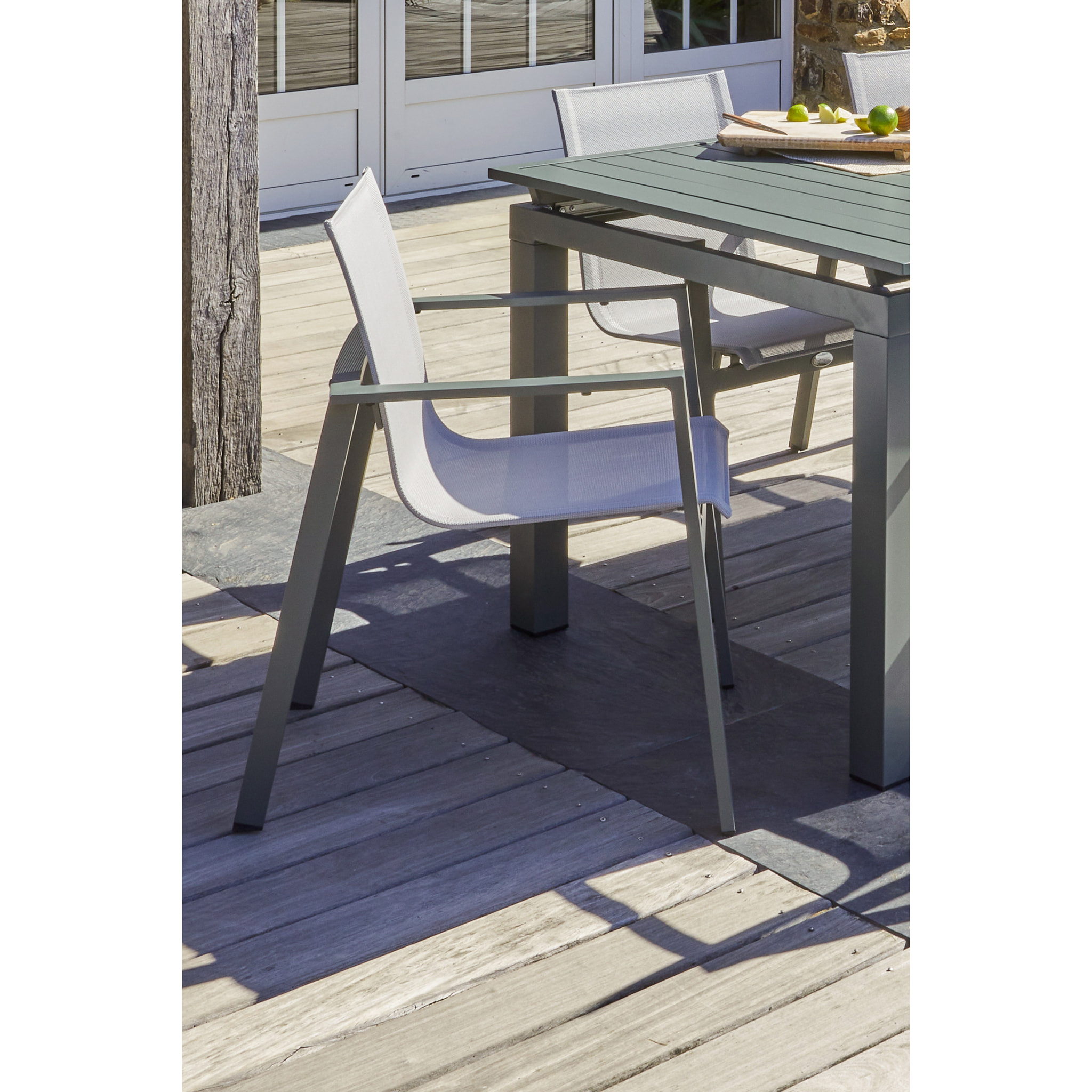 MIAMI - Ensemble repas de jardin 6 places en aluminium kaki