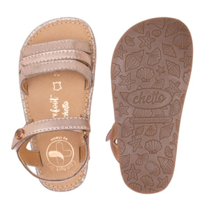 SANDALIA BAREFOOT PIEL CHETTO TIRAS METALIZADAS ORO ROSADO