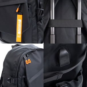 Mochila multi compartimento, porta Laptop 15.6". Capa impermeable. Adaptable a Trolley. Toma USB externa.