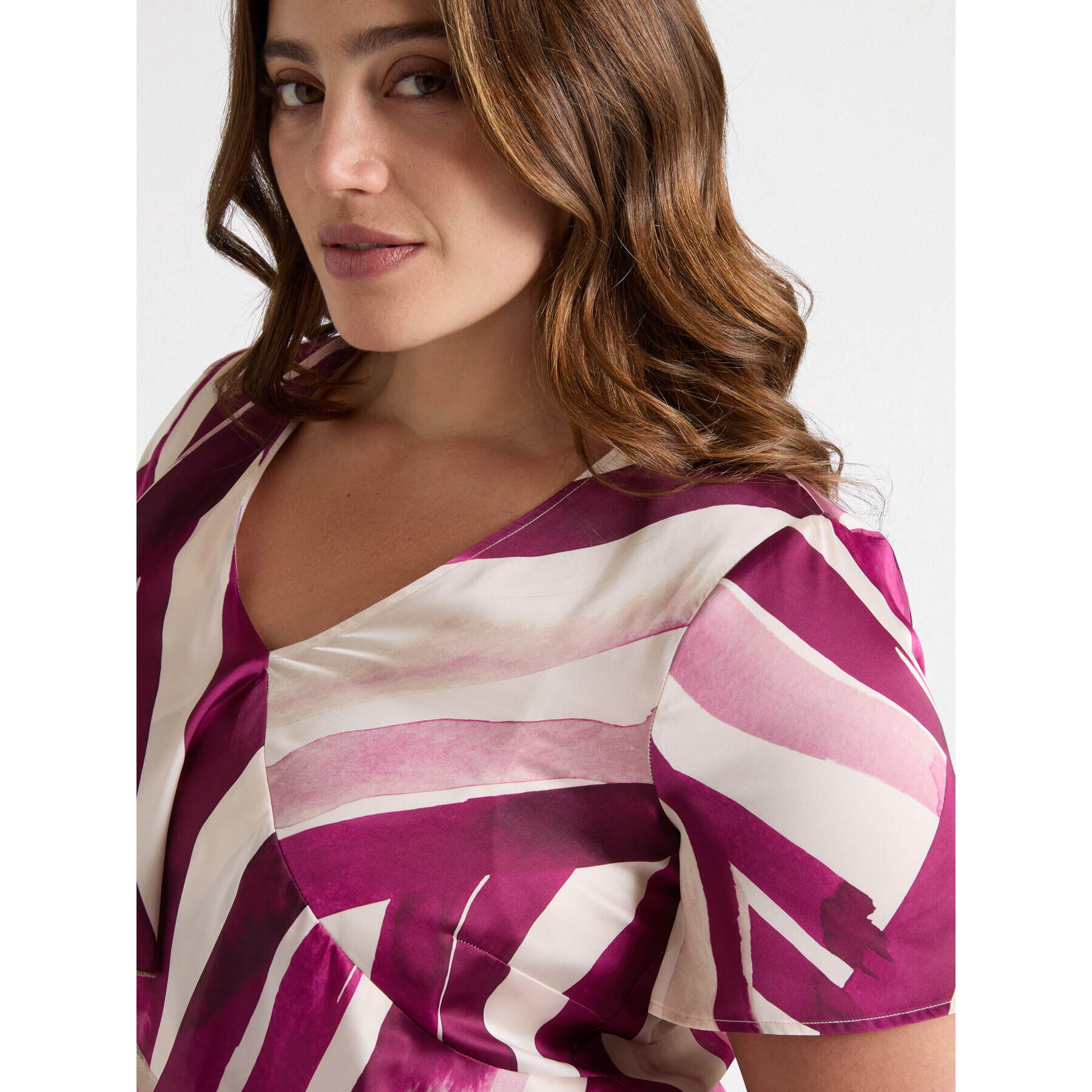 Fiorella Rubino - Blusa stampata con volant - Bordeaux