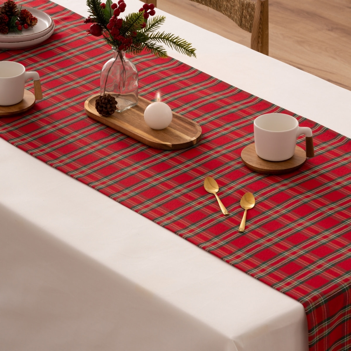 Camino de mesa NAIBI ROJO