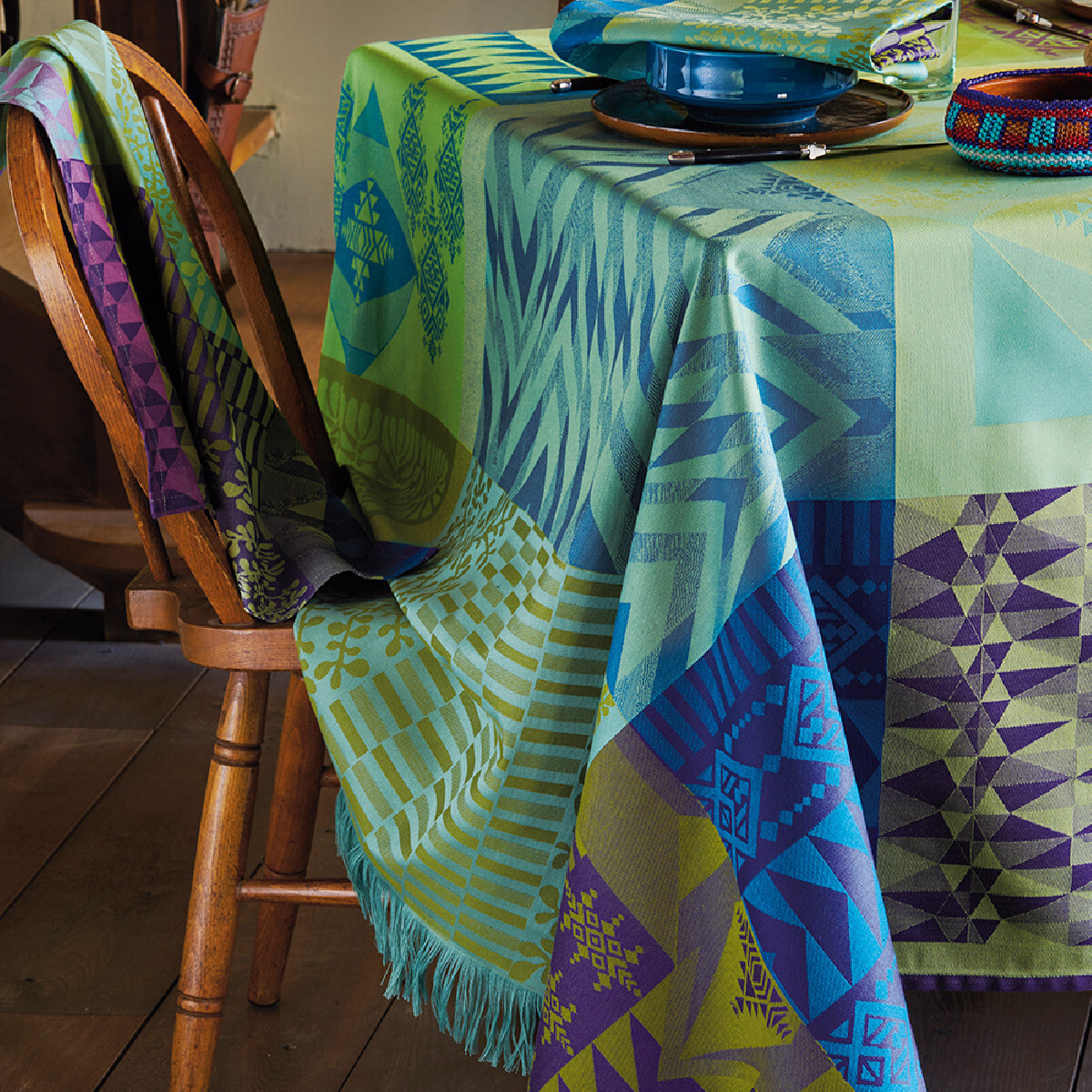 Nappe anti tache pur coton motif jacquard Santa fe vert