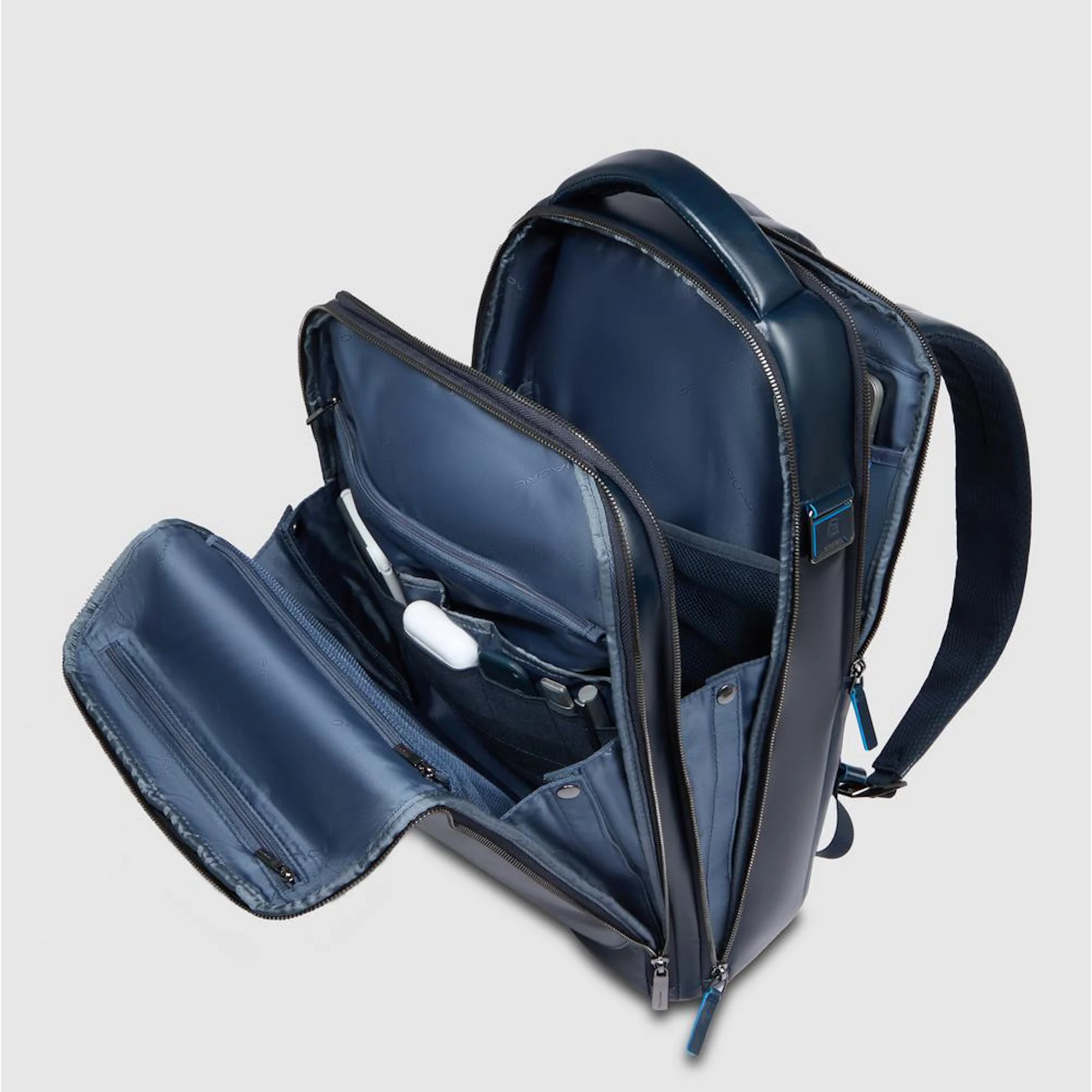 Piquadro Zaino da viaggio fast-check porta pc e iPad®Pro con protezioni antiurto e RFID, personalizzabile