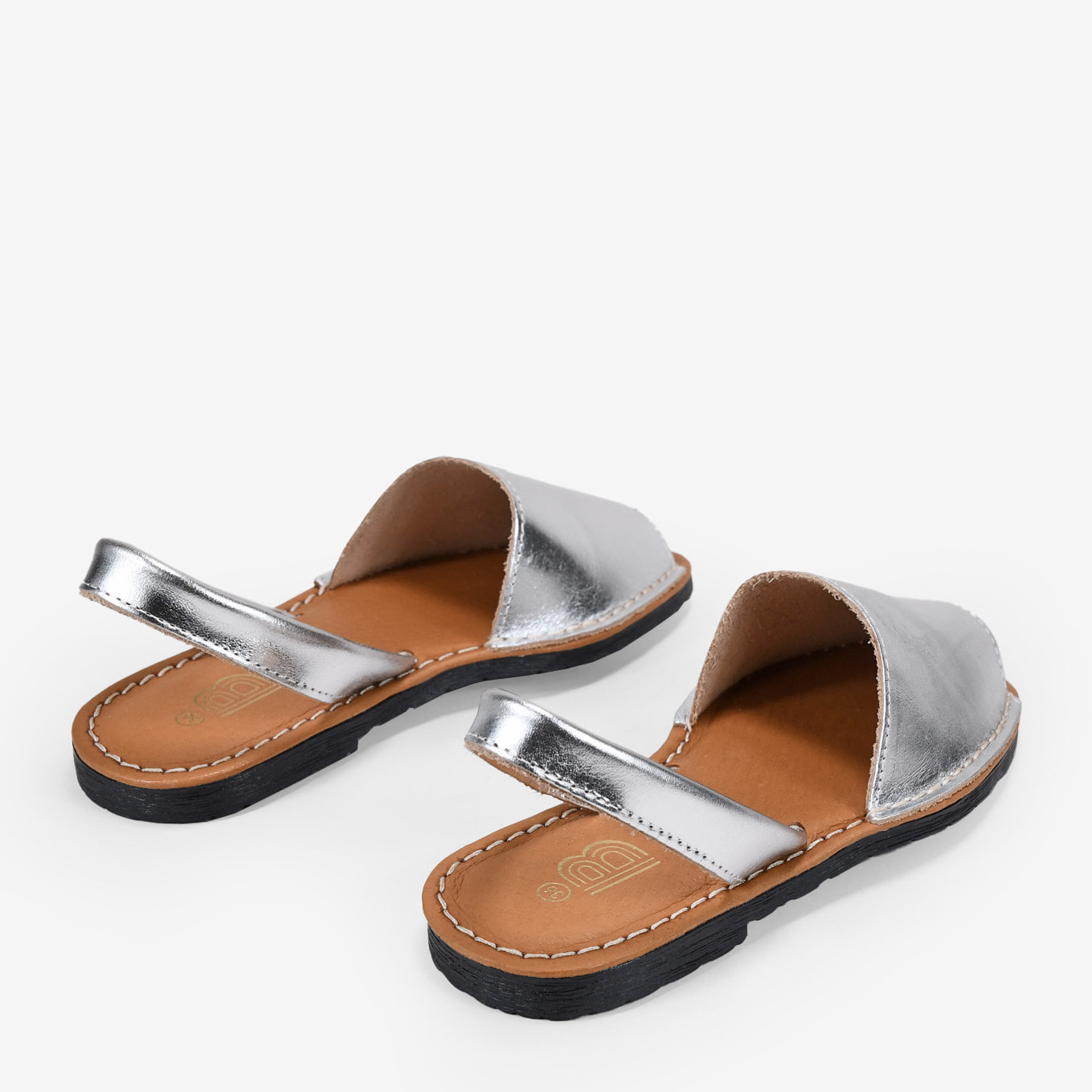 Alpargatas de piel plateadas