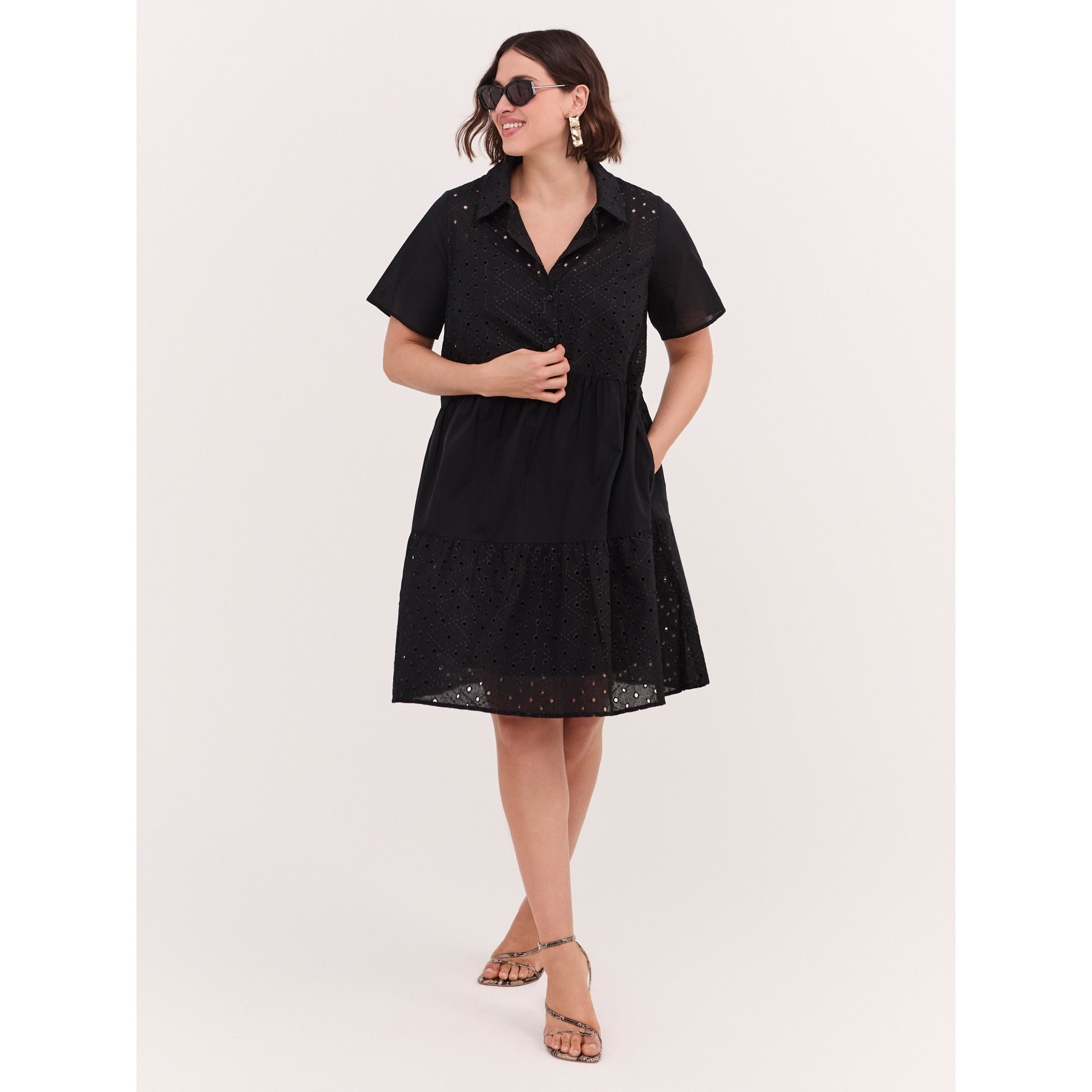 Fiorella Rubino - Vestido con volantes Smile en color sangallo - Negro