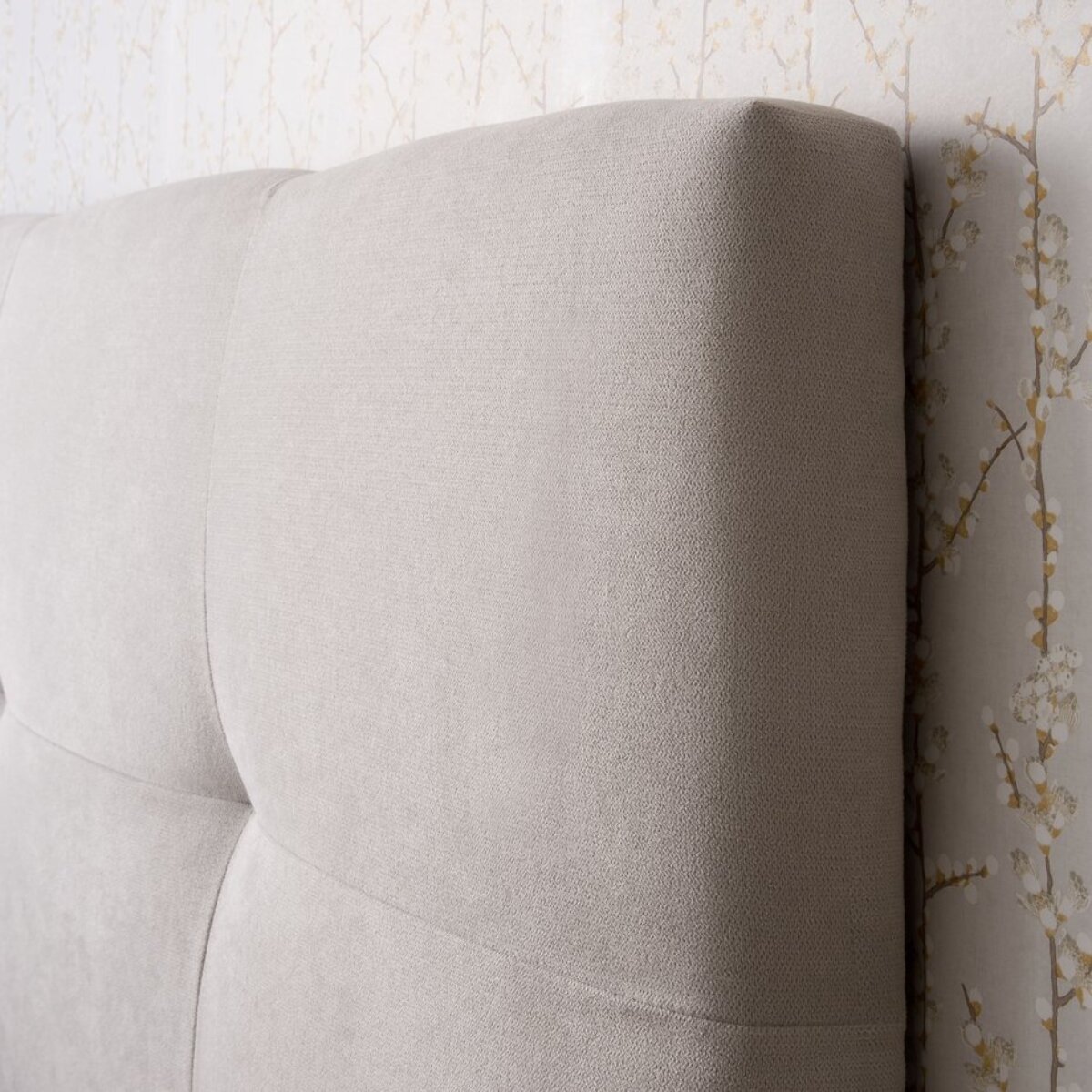 Tête de lit tapissée Maira -tableau de particules / mousse pu / textile-couleur beige 140 x 120 x 8 cm