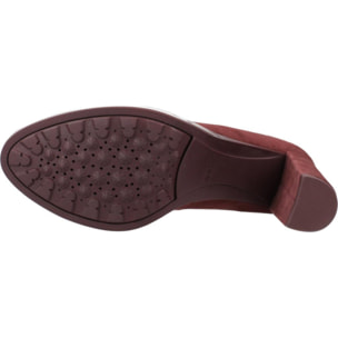 Salones Mujer de la marca GEOX  modelo D WALK PLEASURE 85 BURDEOS