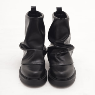 TRONCHETTO BASSO RISVOLTATO NERO