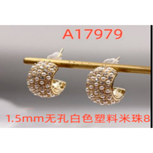 Pendientes de Aleación de Metal y Perla Blanca acabado en oro amarillo de 18k