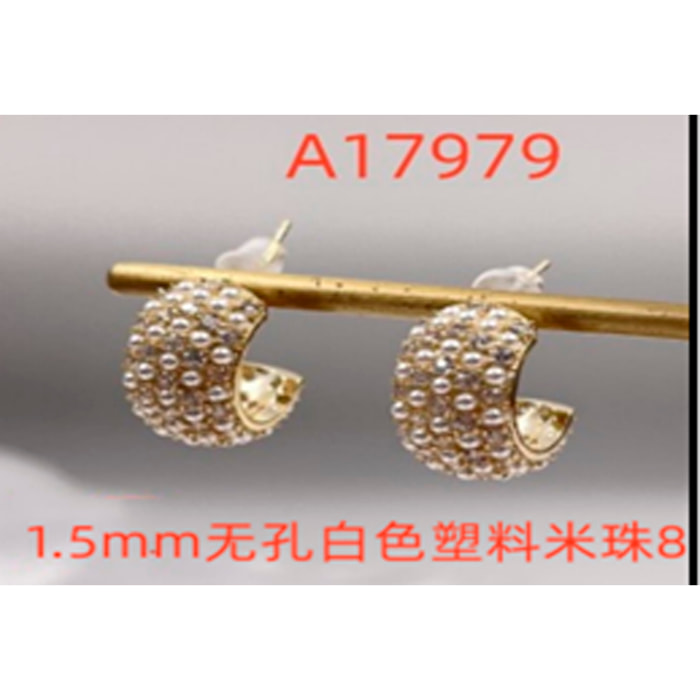 Pendientes de Aleación de Metal y Perla Blanca acabado en oro amarillo de 18k