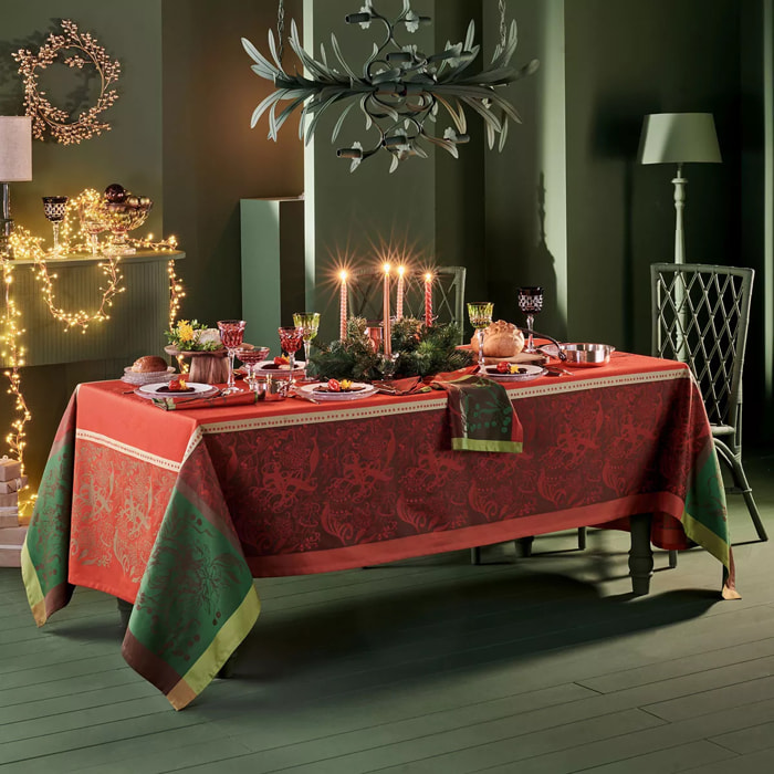 Nappe anti tache pur coton motif jacquard Noel fruite rouge