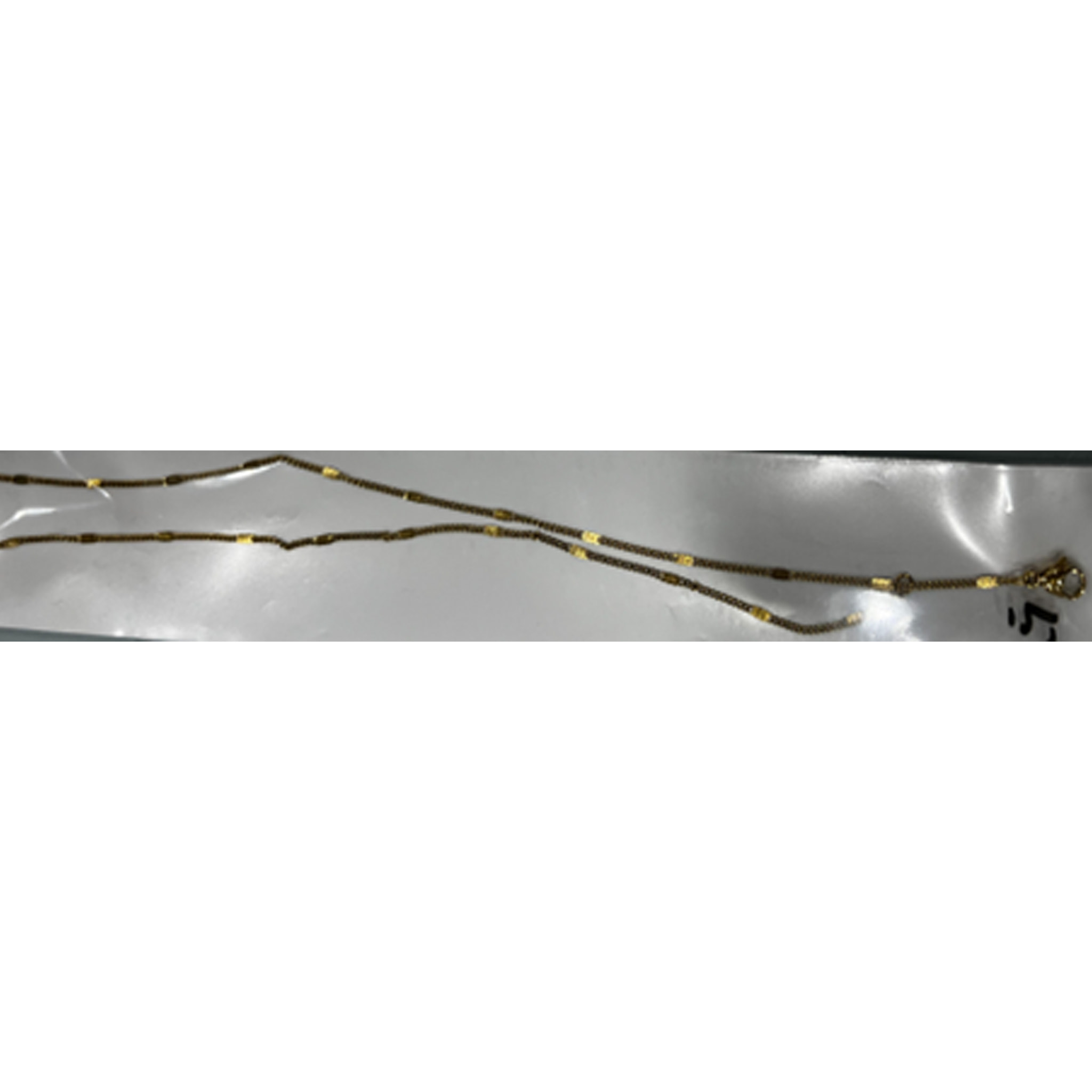Collar Sahki acabado oro amarillo 18k