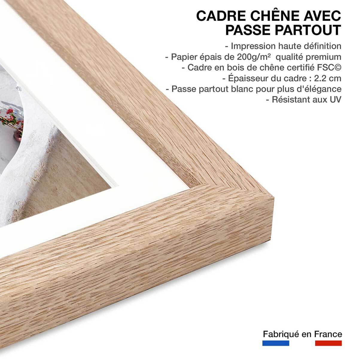 Poster dôme bleu sur les cyclades Affiche + cadre en bois - Chêne