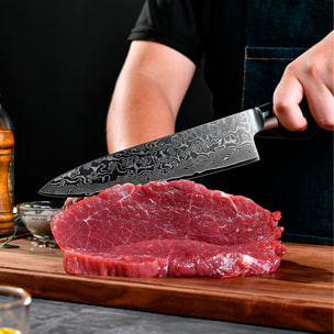 Set de cuchillos de cocina 8 en 1 estilo Damasco con diseño elegante y mango de madera negra con extremos de acero.