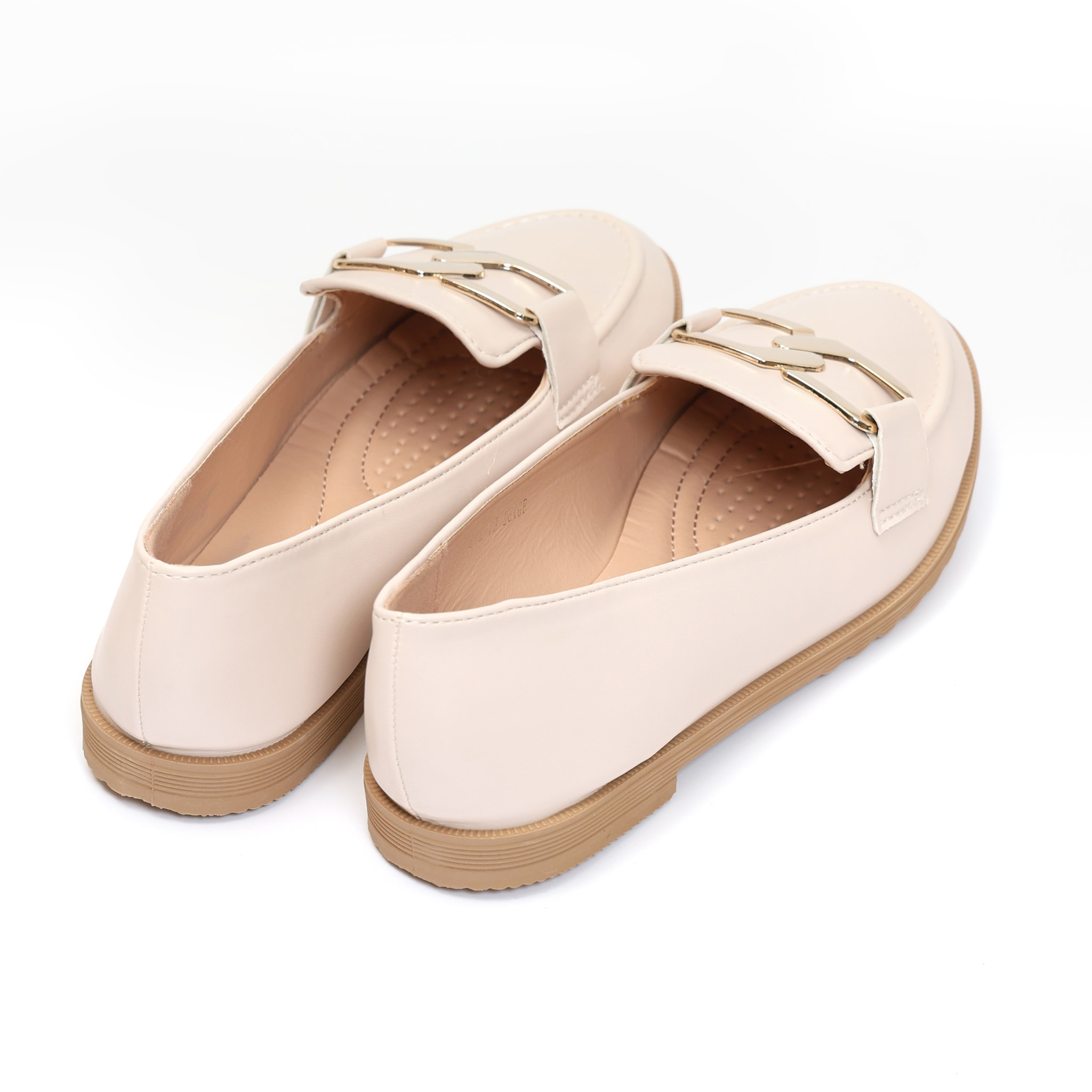 Mocassini in simil pelle con applicazione color oro