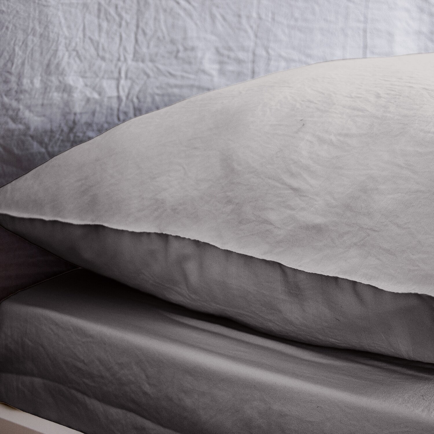Drap housse microfibre lavee - bonnet 28cm gris anthracite