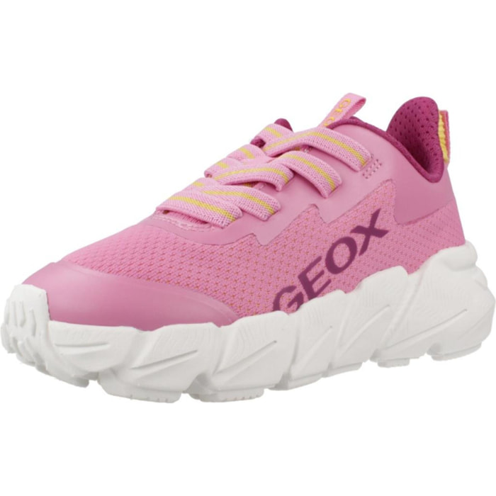 Zapatillas Niña de la marca GEOX  modelo J FLEXYPER FAST GIRL ROSA