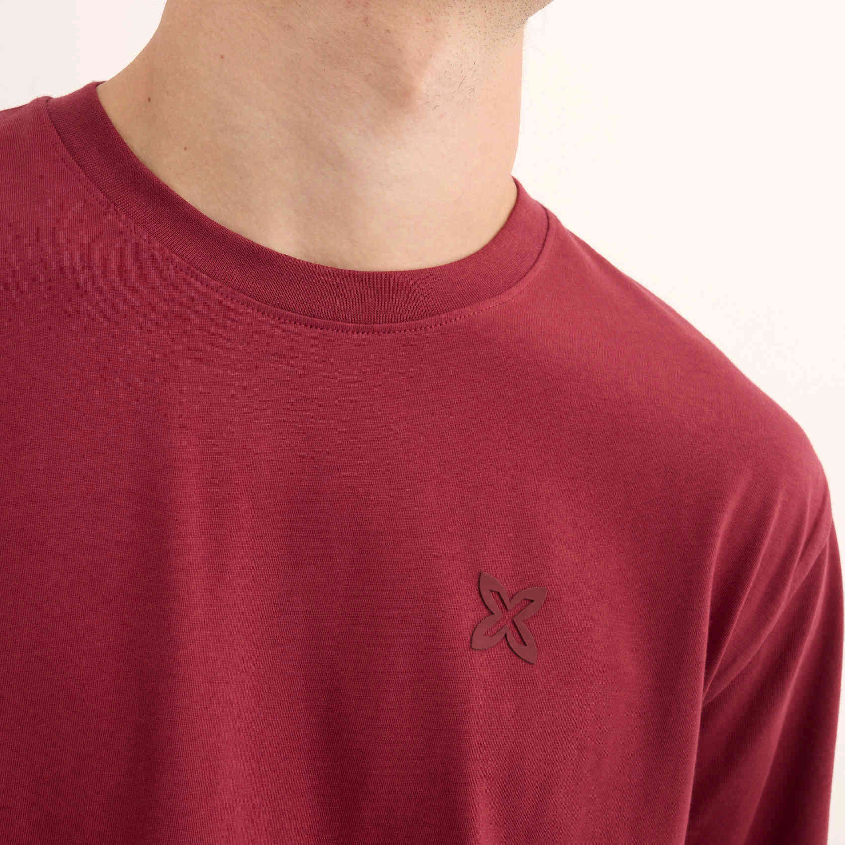 Camiseta Básica Algodón Orgánico Granate ESSENTIALS T-SHIRT WINE